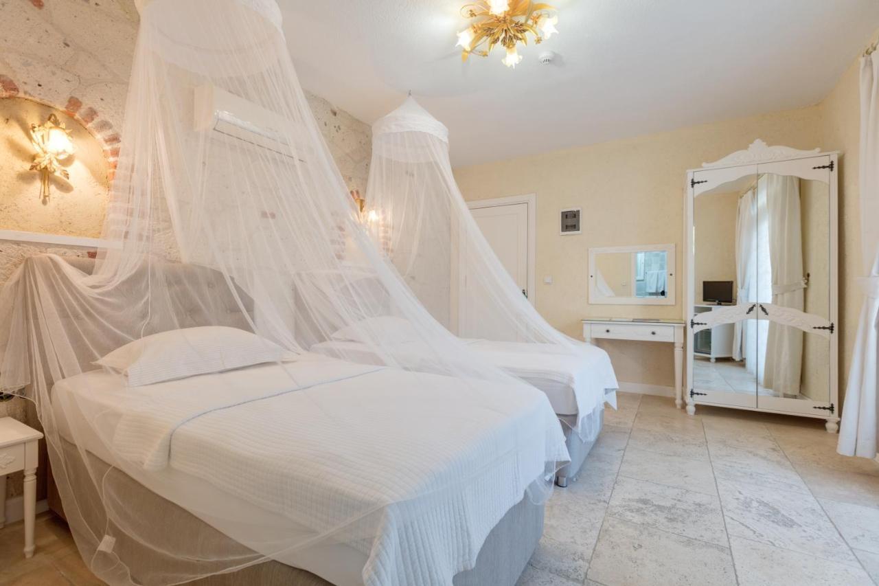 Alaroof Hotel Alacati Exterior photo